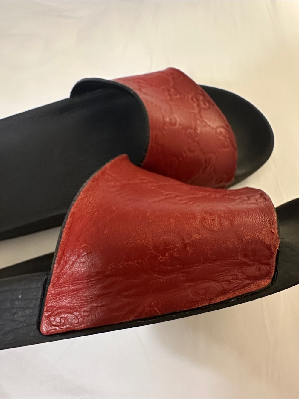 Gucci Red and Black Slide Sandals - Picture 4 of 6